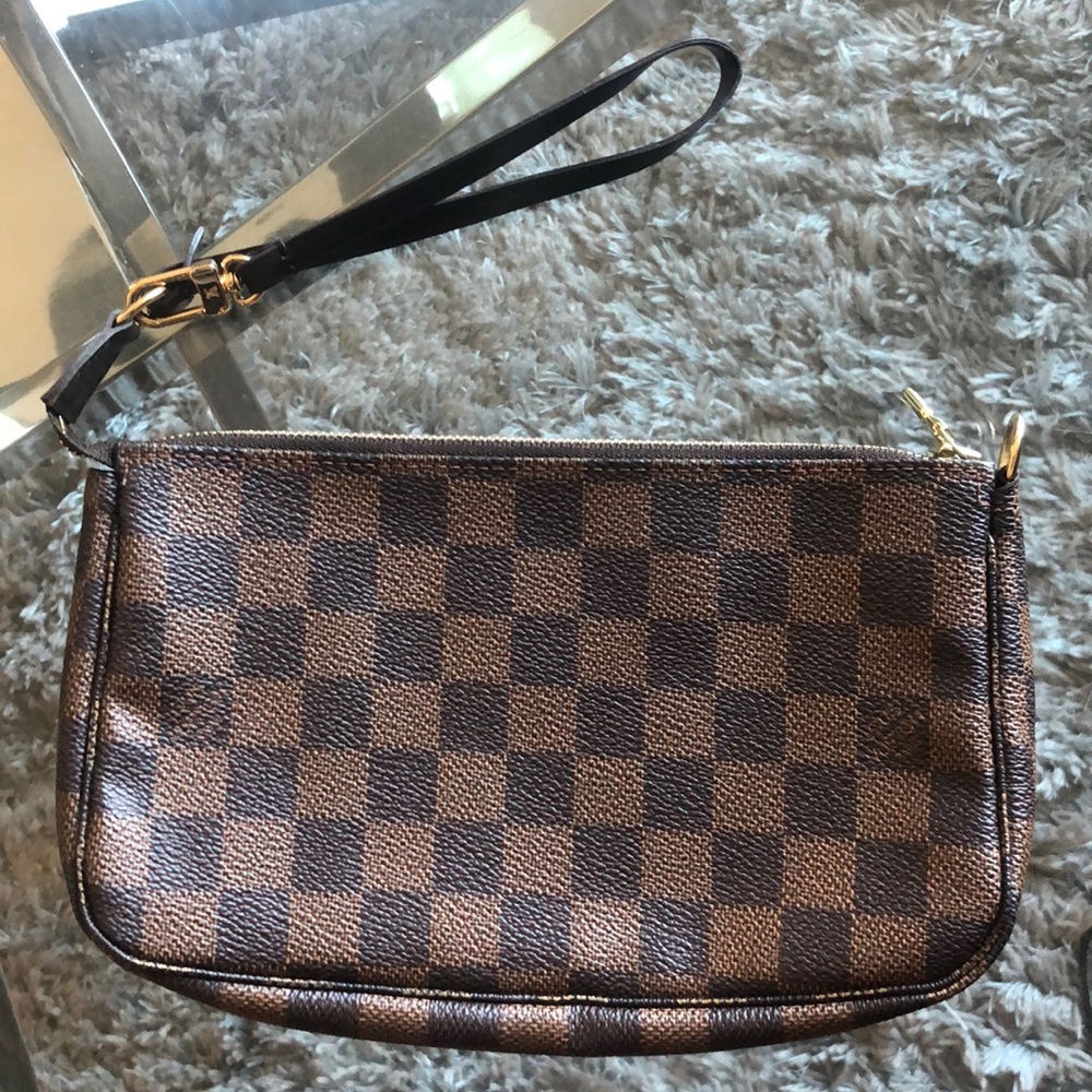 Brown checkered wristlet